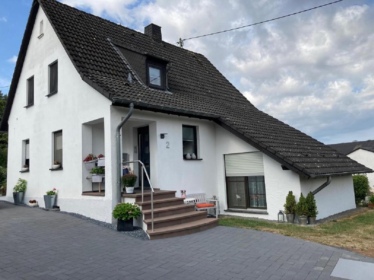 Kleine Auszeit, Schoene Neue Ferienwohnung Bitburg Εξωτερικό φωτογραφία